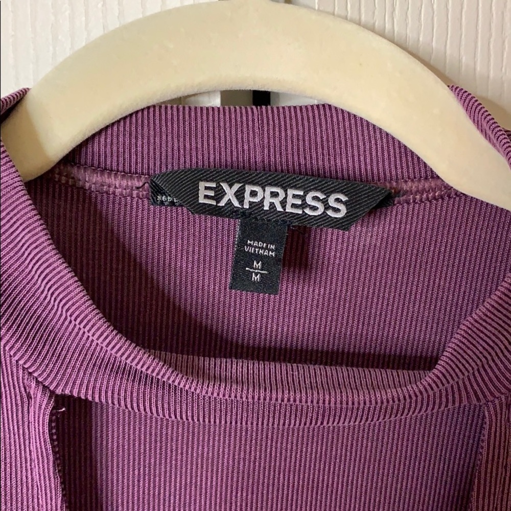 EVERYTHING MUST GO dress with keyhole detail - Picture 2 of 3